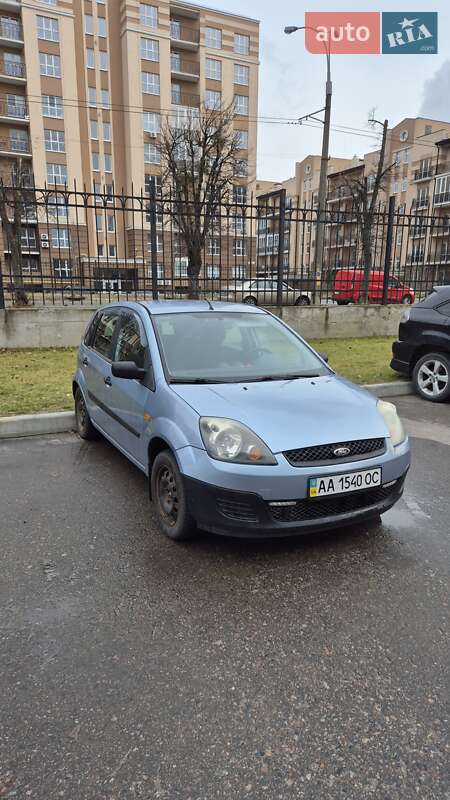 Хетчбек Ford Fiesta 2005 в Києві