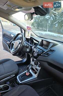 Седан Ford Fiesta 2016 в Киеве