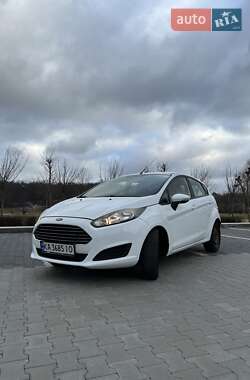 Хетчбек Ford Fiesta 2014 в Києві