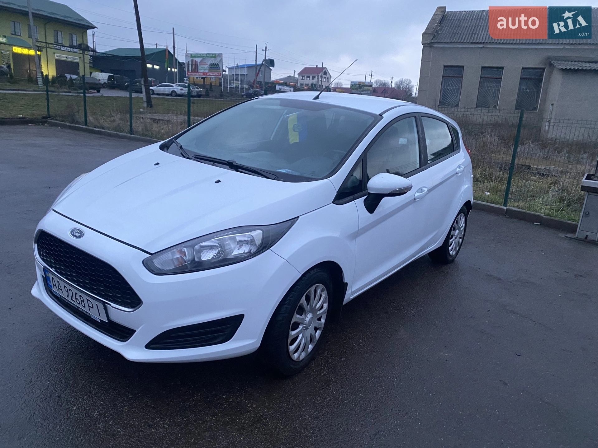 2016 Ford Fiesta - мініатюра 11