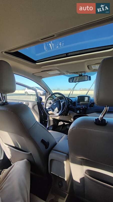 Хэтчбек Ford Fiesta 2016 в Одессе