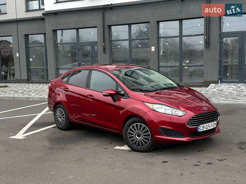 Седан Ford Fiesta 2014 в Чернігові