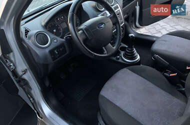 Хэтчбек Ford Fiesta 2007 в 