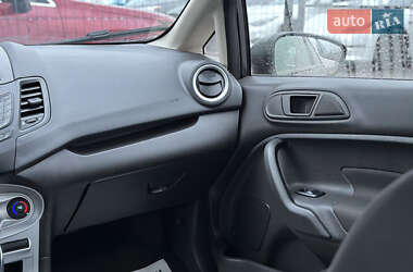 Седан Ford Fiesta 2019 в 