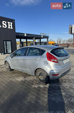 Хэтчбек Ford Fiesta 2012 в Черновцах