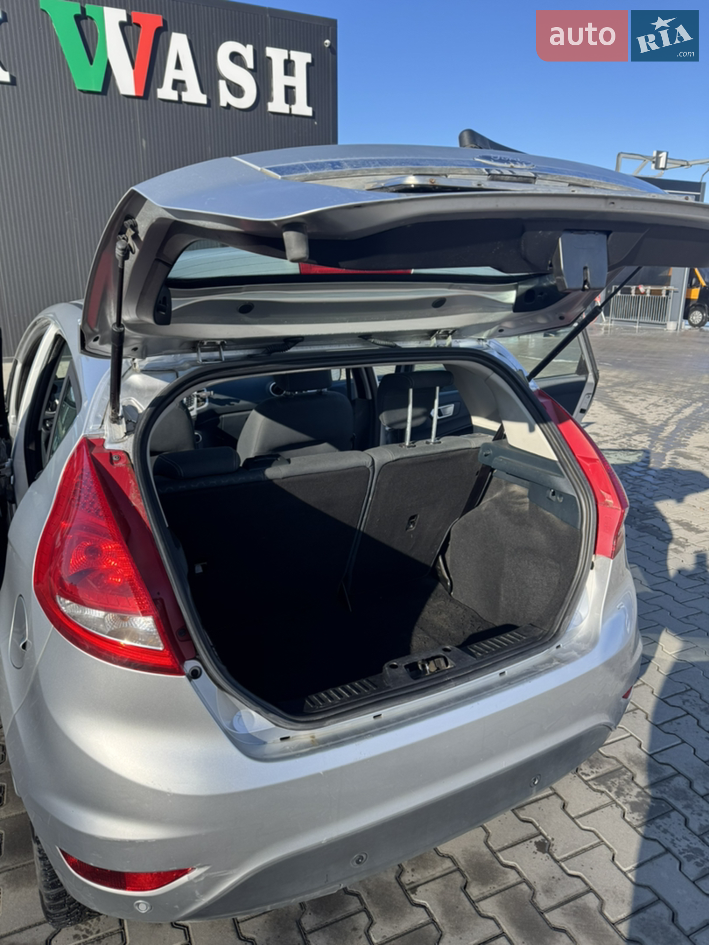 2012 Ford Fiesta - мініатюра 10