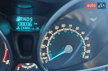 Седан Ford Fiesta 2015 в Львові