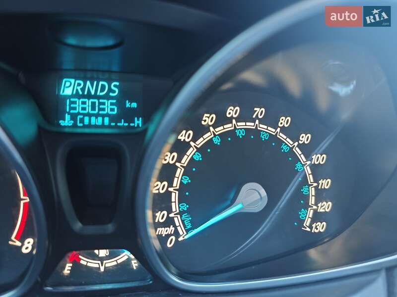 Седан Ford Fiesta 2015 в Львове