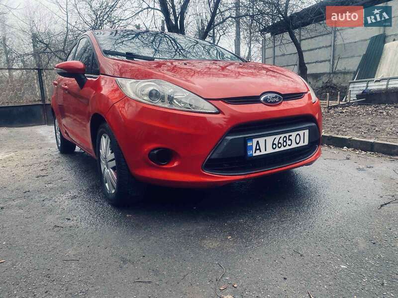 Хэтчбек Ford Fiesta 2012 в Горишних Плавнях