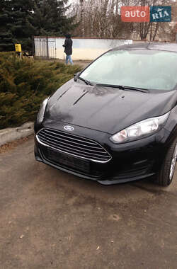 Хэтчбек Ford Fiesta 2013 в 