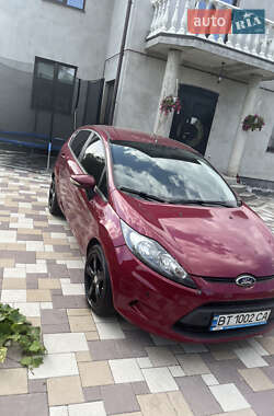 Хетчбек Ford Fiesta 2011 в Городку