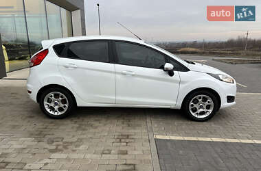 Хетчбек Ford Fiesta 2014 в Дніпрі