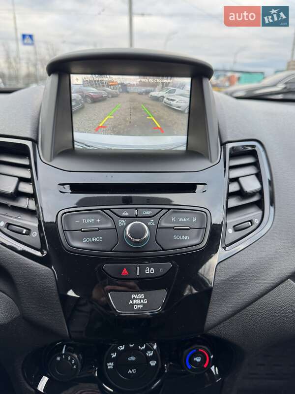Седан Ford Fiesta 2019 в Києві