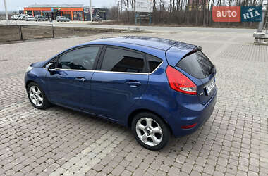 Хэтчбек Ford Fiesta 2009 в Снятине