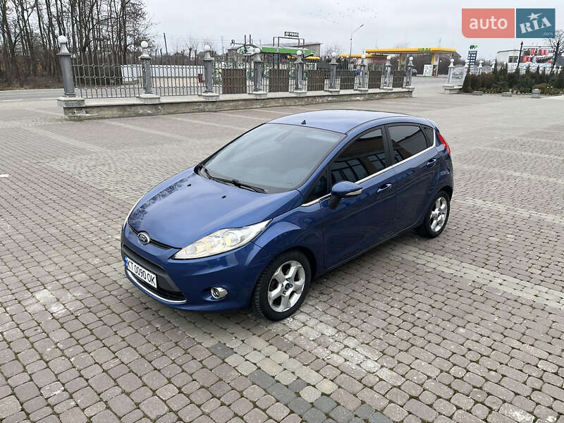 Хэтчбек Ford Fiesta 2009 в Снятине