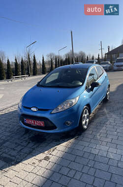 Хетчбек Ford Fiesta 2010 в Почаєві