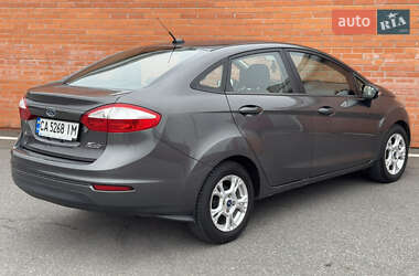 Седан Ford Fiesta 2014 в Киеве