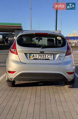 Хэтчбек Ford Fiesta 2011 в Сумах