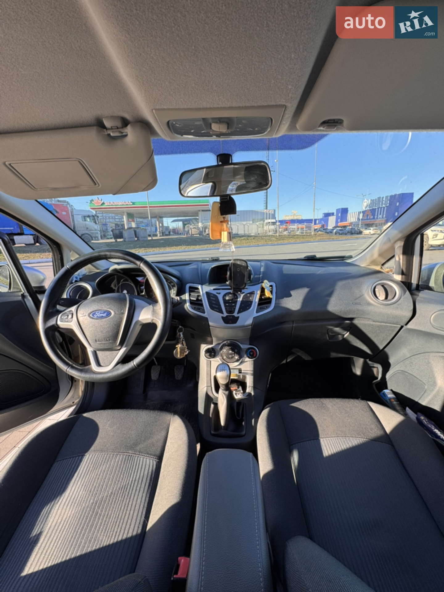 2011 Ford Fiesta - мініатюра 8