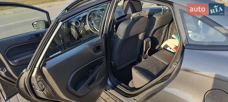 Седан Ford Fiesta 2018 в Киеве