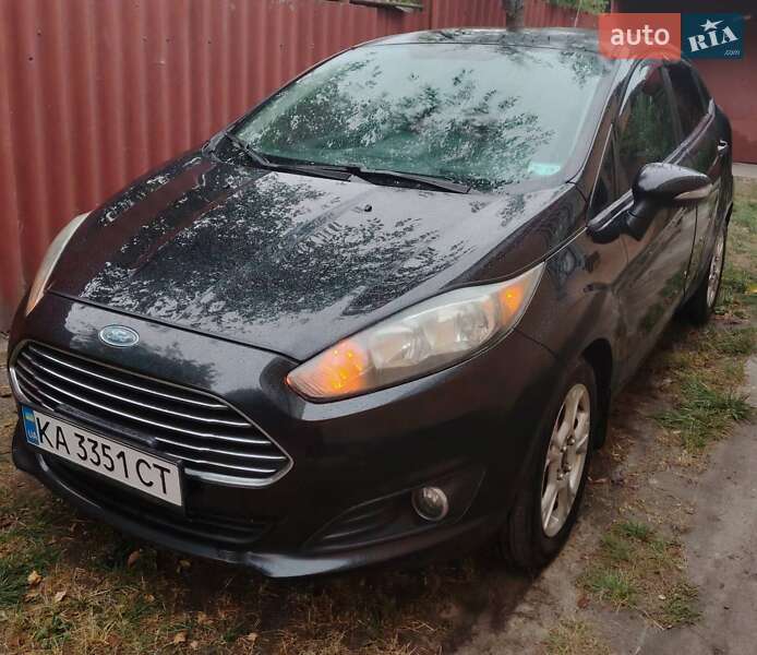 Седан Ford Fiesta 2014 в Киеве