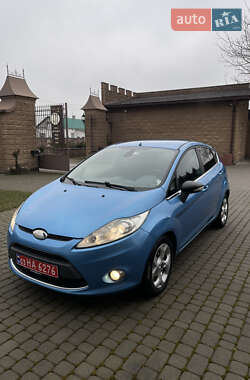 Хэтчбек Ford Fiesta 2010 в Почаеве