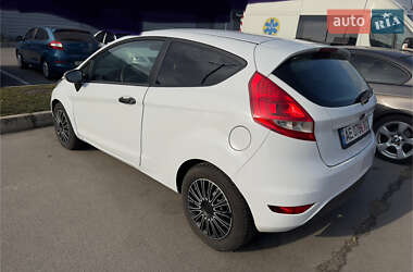 Хэтчбек Ford Fiesta 2009 в 