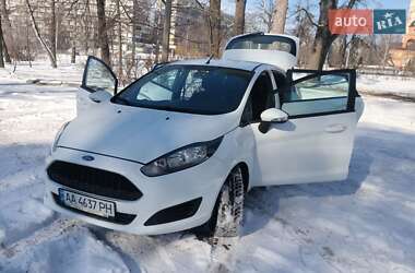 Хетчбек Ford Fiesta 2016 в Києві