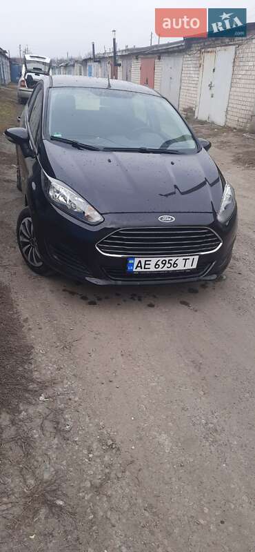 Хэтчбек Ford Fiesta 2014 в Днепре
