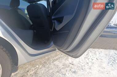 Хэтчбек Ford Fiesta 2010 в 