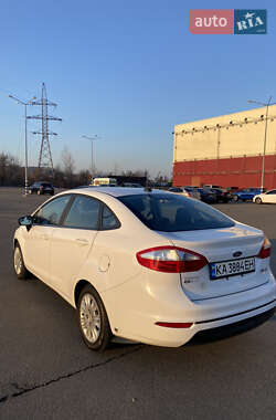 Седан Ford Fiesta 2019 в Киеве