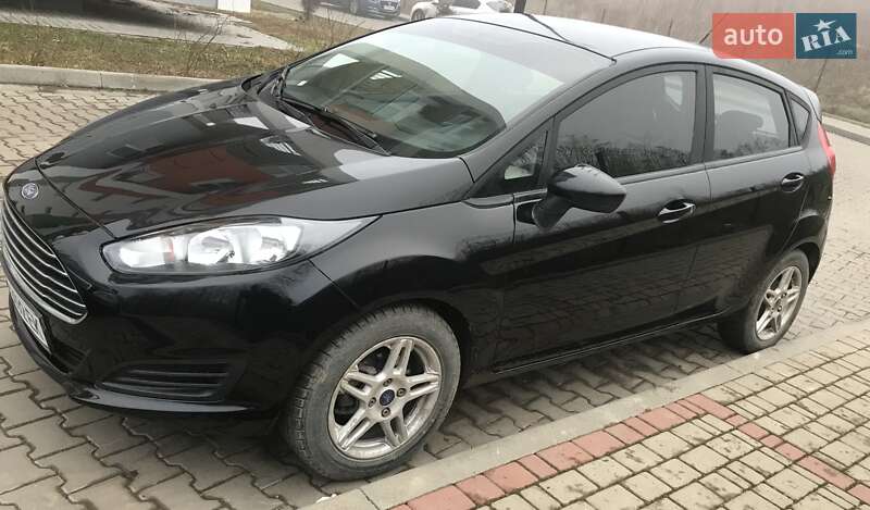 Хэтчбек Ford Fiesta 2017 в Черновцах