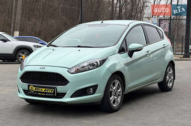 Хэтчбек Ford Fiesta 2016 в Черновцах