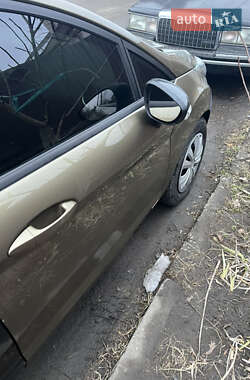 Хетчбек Ford Fiesta 2013 в 