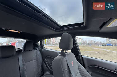 Хэтчбек Ford Fiesta 2019 в 
