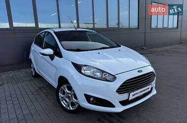 Хэтчбек Ford Fiesta 2015 в Киеве