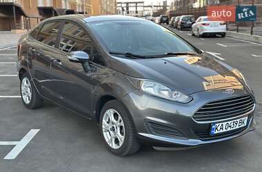 Седан Ford Fiesta 2016 в Киеве