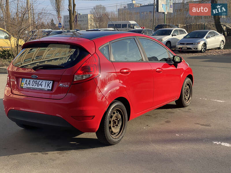 Хэтчбек Ford Fiesta 2011 в Белогородке фото 37 Хэтчбек Ford Fiesta 2011 в Белогородке