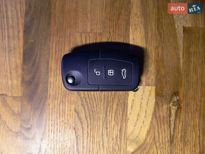 Хэтчбек Ford Fiesta 2011 в Белогородке фото 43 Хэтчбек Ford Fiesta 2011 в Белогородке