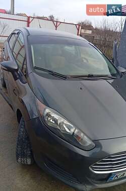 Седан Ford Fiesta 2014 в 