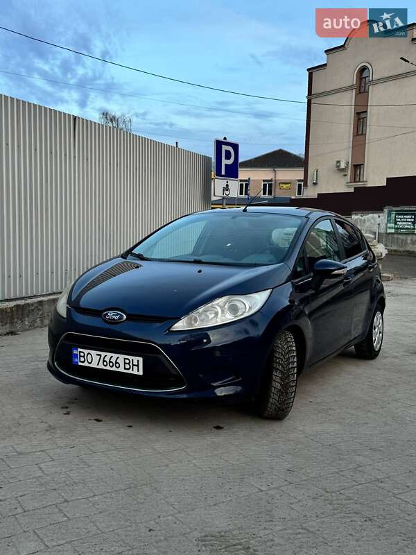 Хэтчбек Ford Fiesta 2011 в Тернополе