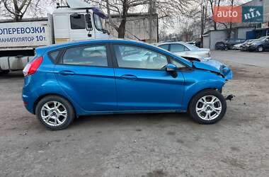 Хэтчбек Ford Fiesta 2014 в 