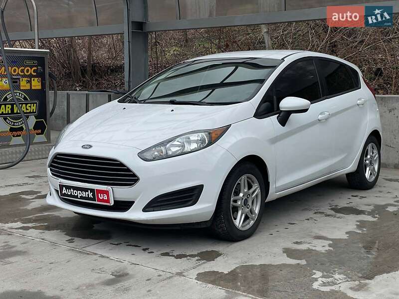 Хэтчбек Ford Fiesta 2019 в 
