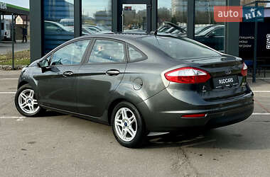Седан Ford Fiesta 2019 в 