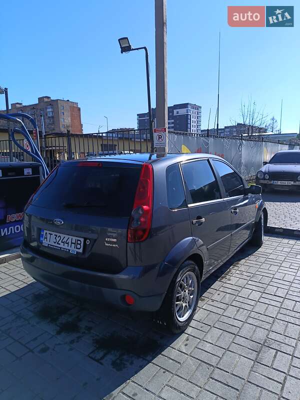 Хэтчбек Ford Fiesta 2007 в Ивано-Франковске