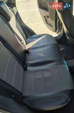 Хэтчбек Ford Fiesta 2007 в 