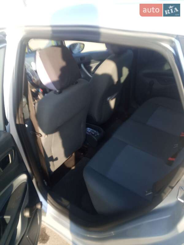 Хетчбек Ford Fiesta 2011 в Львові фото 7 Хетчбек Ford Fiesta 2011 в Львові