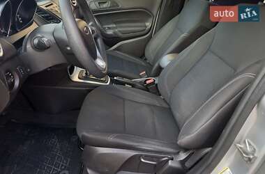 Хэтчбек Ford Fiesta 2018 в 