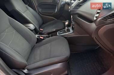 Хэтчбек Ford Fiesta 2018 в 