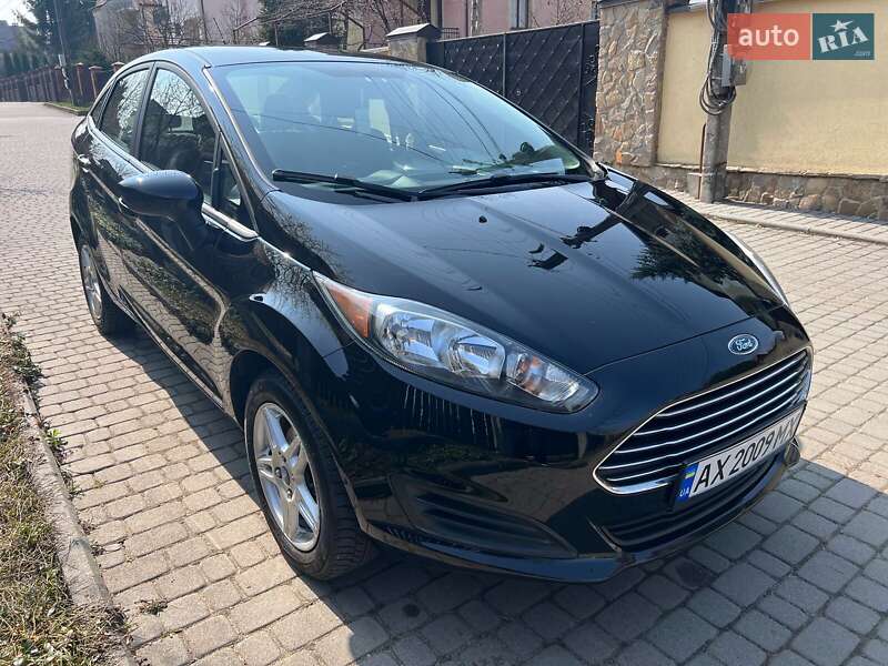 Седан Ford Fiesta 2018 в 